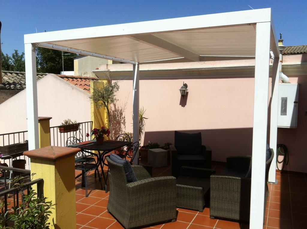 Pauli'S Holiday House Monserrato Room photo