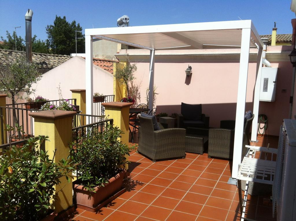 Pauli'S Holiday House Monserrato Exterior photo