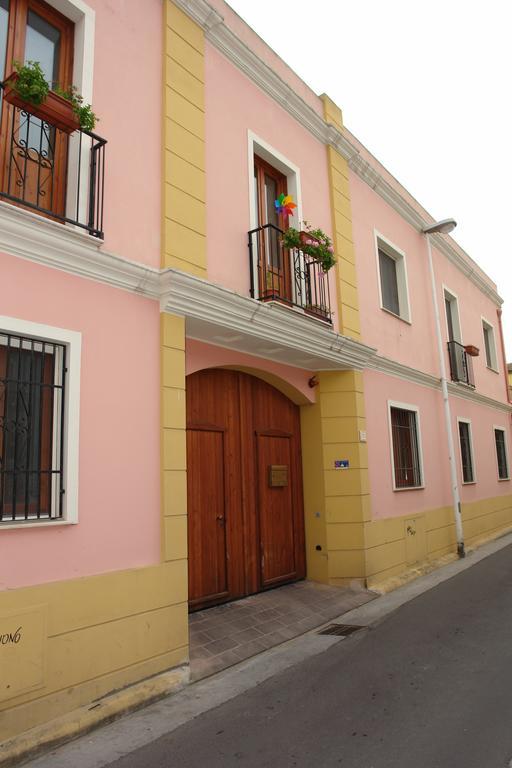 Pauli'S Holiday House Monserrato Exterior photo
