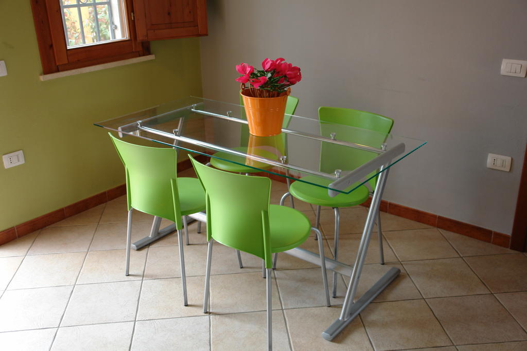Pauli'S Holiday House Monserrato Room photo